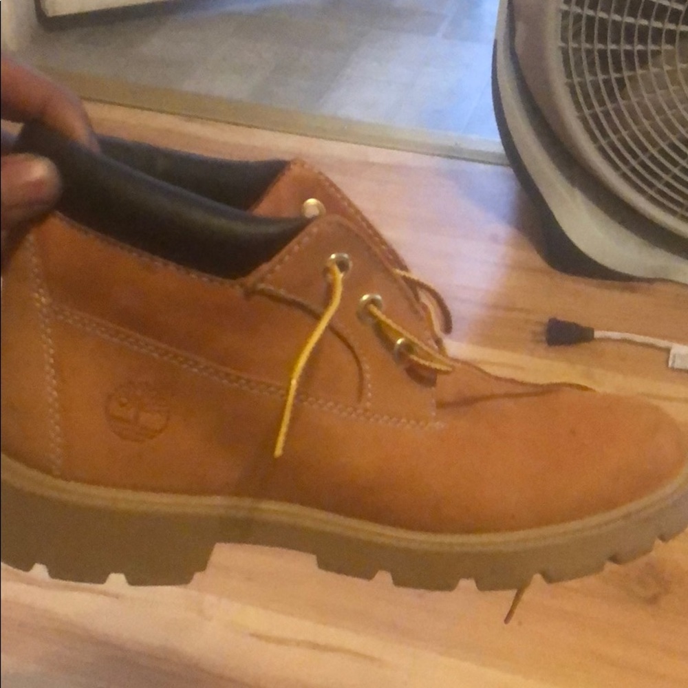 Timberlands size Us.4 30$